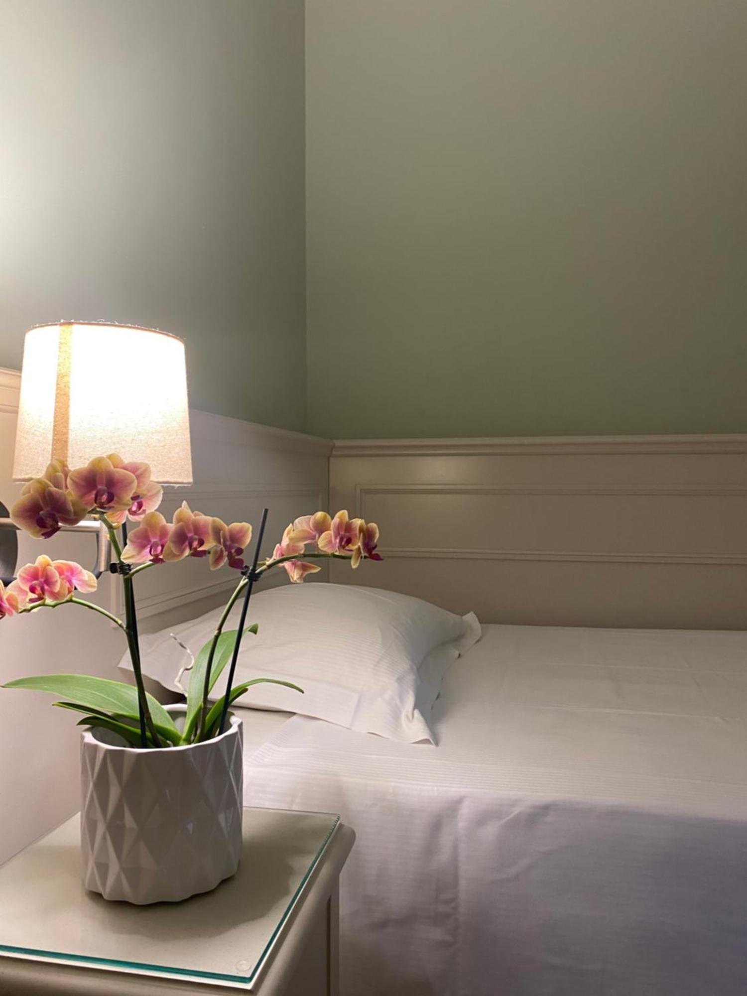 Aquila Hotel 3*